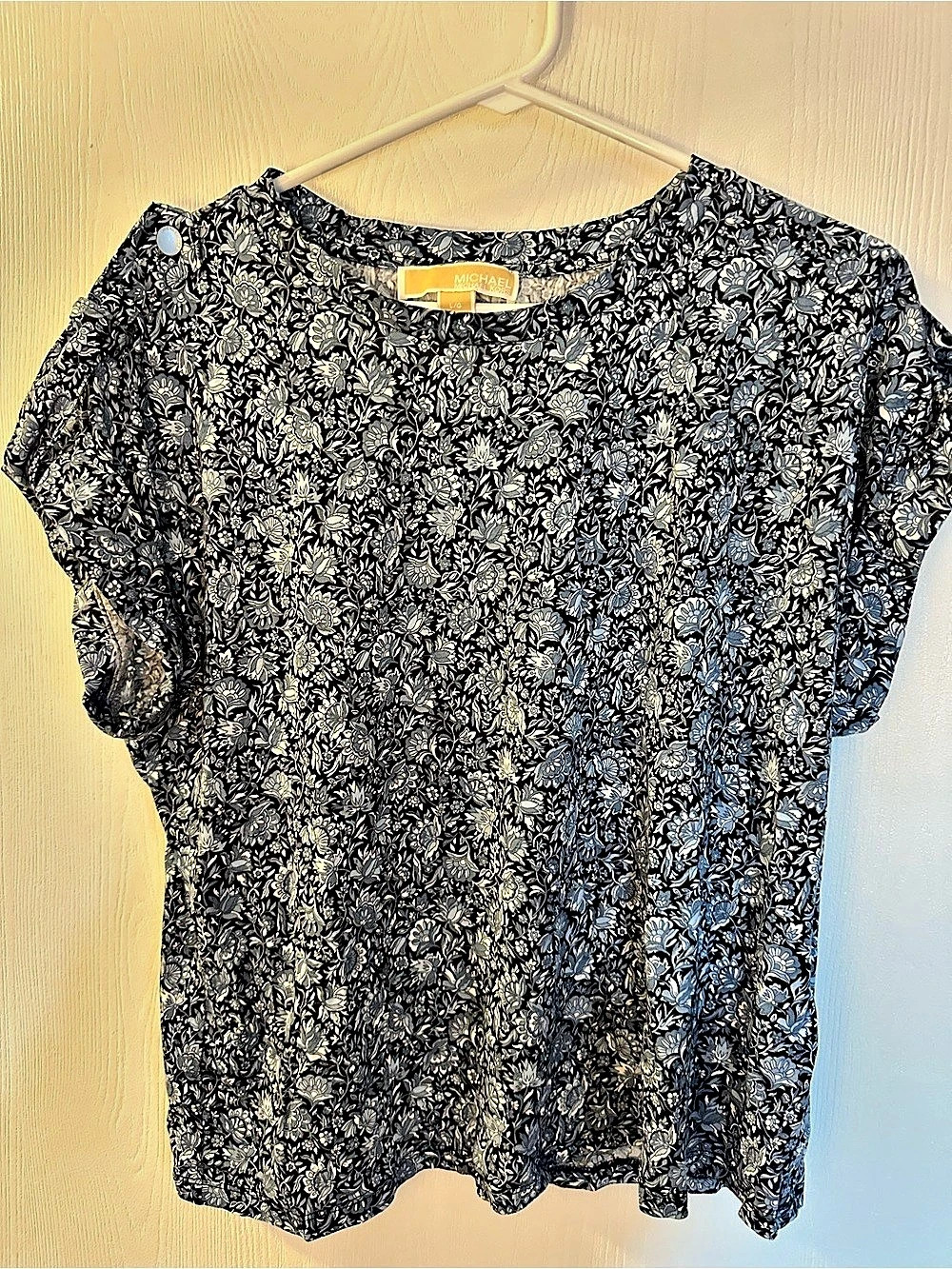 Michael Kors Floral Blouse in Black & Blue Size Large Like New